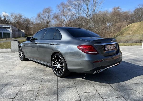 Mercedes-Benz Klasa E cena 235900 przebieg: 43000, rok produkcji 2018 z Warszawa małe 407